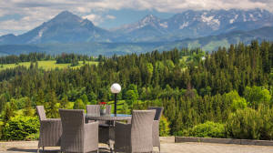 Hotel Redyk - estacionamiento para huéspedes